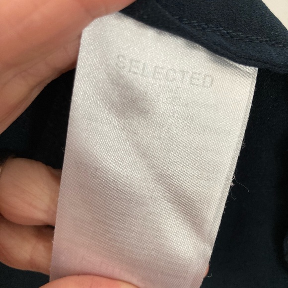 Selected Femme Hi-Lo flowing blouse - Picture 10 of 11